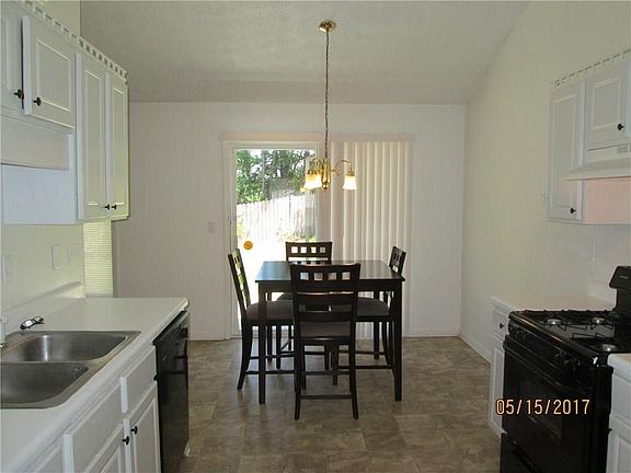 5th image of 2175 Oakland Chase Ct