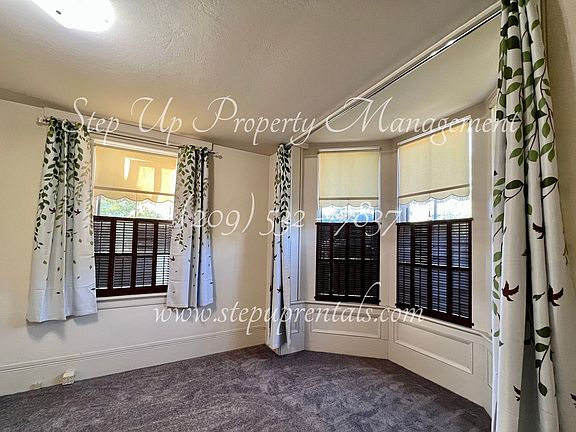 4th image of 299 S Stewart St #A