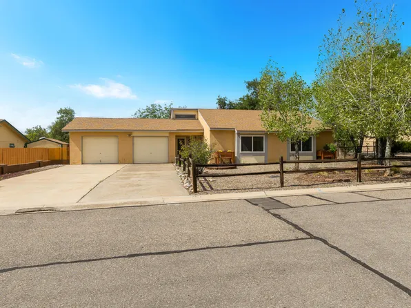 749 Littler Dr SE, Rio Rancho, NM 87124