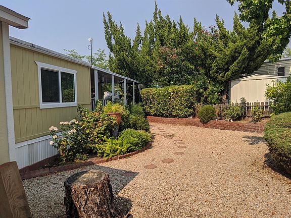 3rd image of 1504 Tulip Cir #61