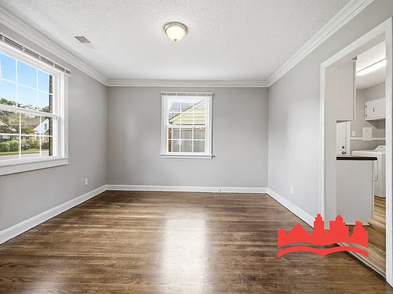 1698 Edward Ave — Photo 10