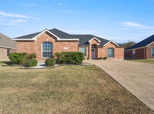 1644 Ridgemar Dr, Grand Prairie, TX 75051