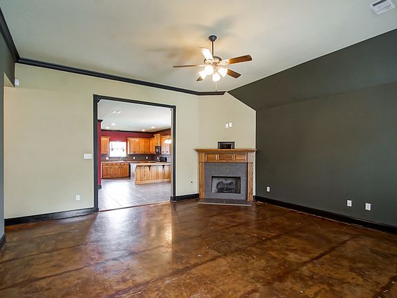 5th image of 10127 Angela Dr