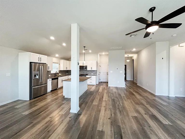 558 Bridgestone Way — Photo 9