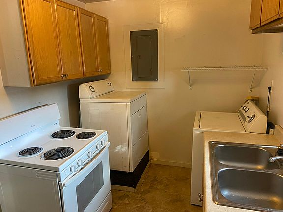 5th image of 6121 Glenis St