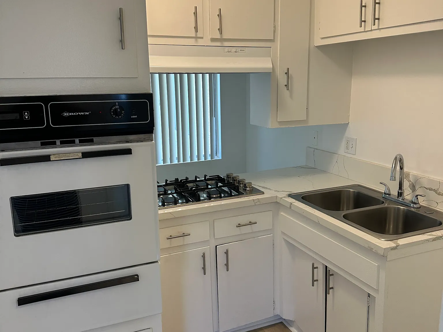 Gallatin Apartments — Photo 3