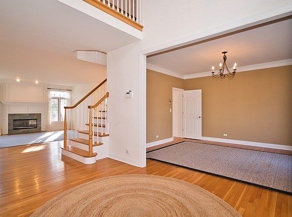 4th image of 2224 Glouceston Ln
