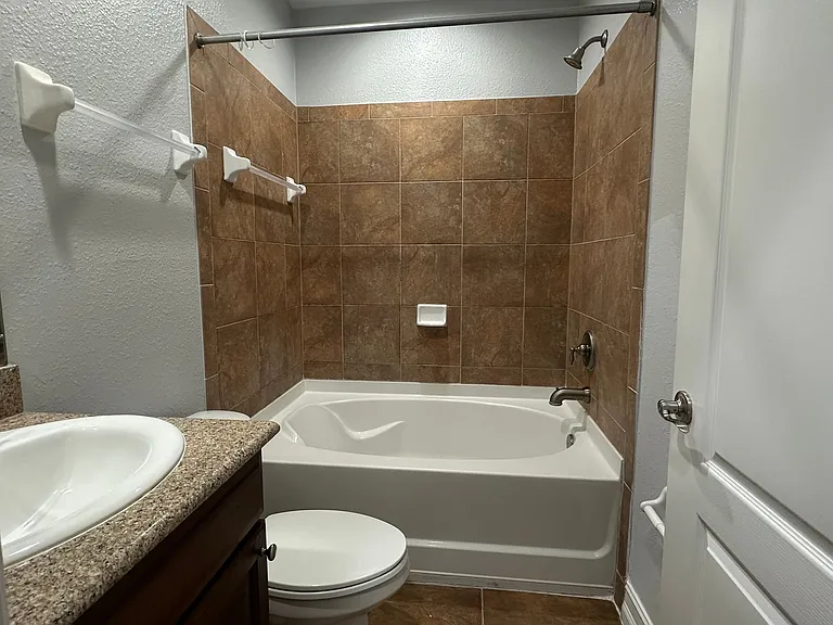 3720 Messina Dr — Photo 39