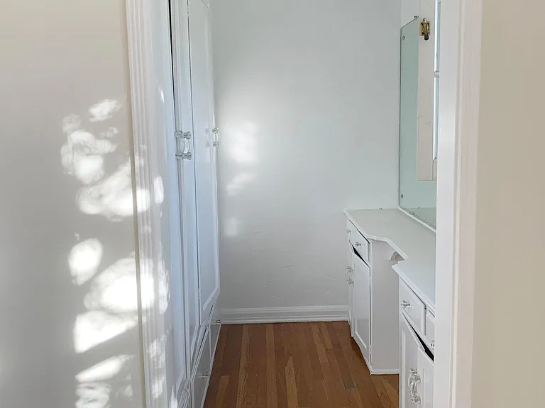 422 N Harper Ave — Photo 12