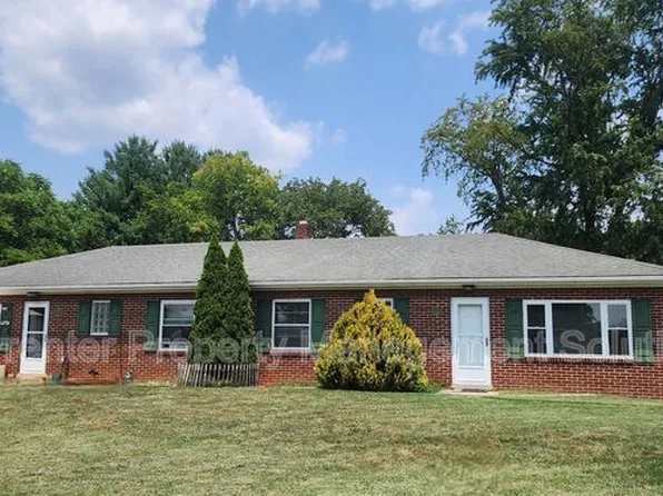 277 Skyview Cir Unit 101, Verona, VA 24482