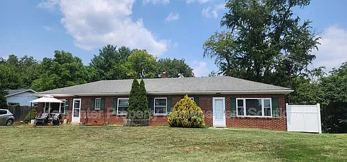 277 Skyview Cir #101 Photo 1