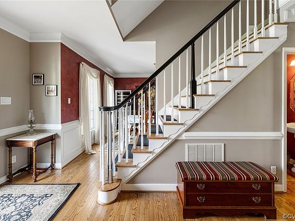 4th image of 5904 Shady Willow Ct