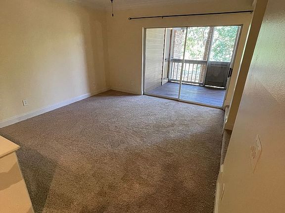 4th image of 482 N Pin Oak Pl APT 208