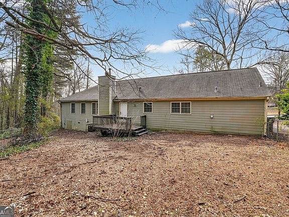 4th image of 6344 Deshong Dr