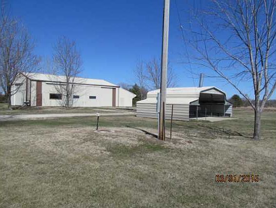 2nd image of 20112 Hawthorn Dr