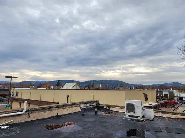 1 Bed and 1 Bath Upstairs Apartment in Downtown., 226 S Main St #4, Kalispell, MT 59901