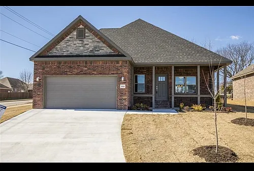 3604 Brittany Rd Photo 1