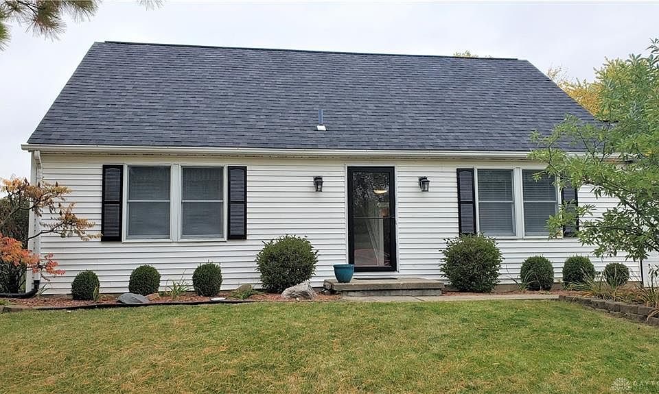 1st image of 115 Lynnfield Cir