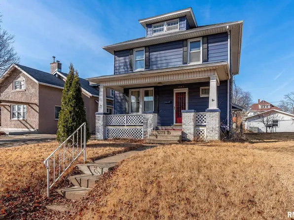 1441 10th St, Moline, IL 61265