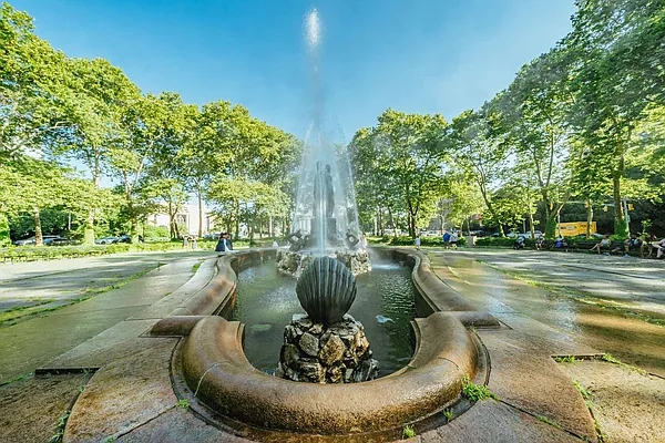 Rented by Nooklyn NYC LLC | media 35