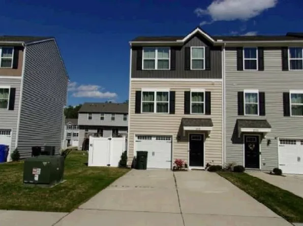 2010 Van Zandt Pkwy, Suffolk, VA 23434