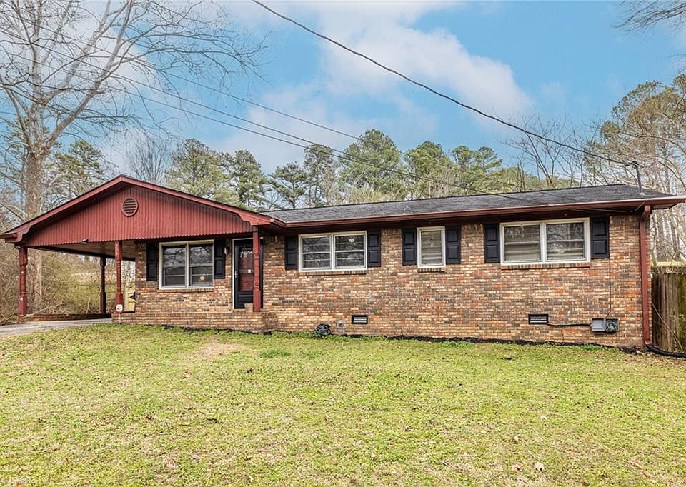 1st image of 205 Briarwood Dr