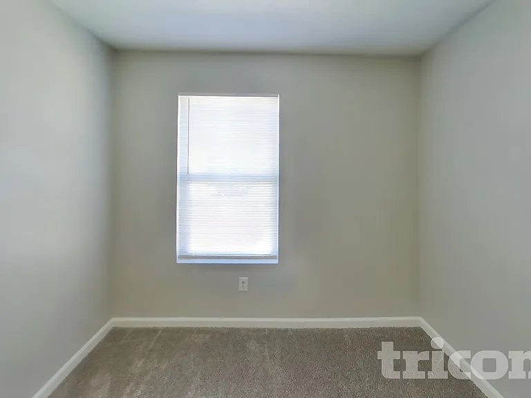 3203 Brandenburg Dr — Photo 13