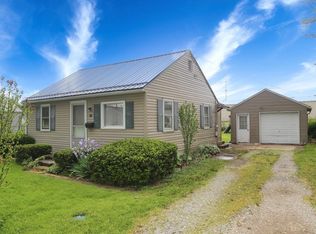 527 S McKenzie St, Mount Vernon, OH 43050