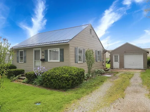 527 S McKenzie St, Mount Vernon, OH 43050