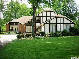 1st image of 2808 Southwood Dr