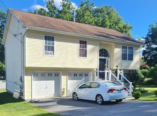 5 Magar St, Middletown, NY 10940