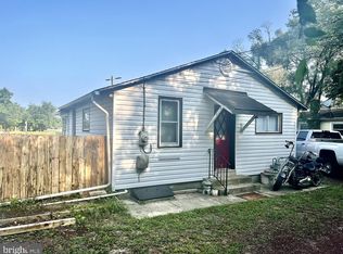 2510 Lakeside Dr, Williamstown, NJ 08094