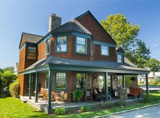 5 13th Ave, Warwick, RI 02886