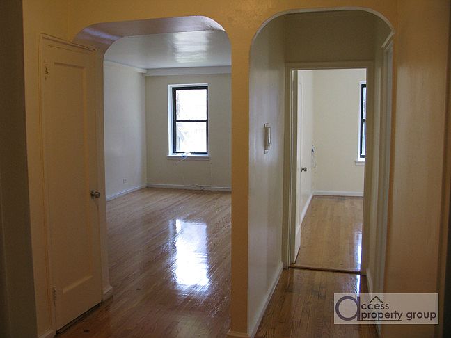 1st image of 251 Seaman Ave APT 4B