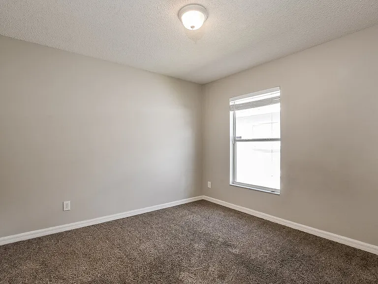 2347 Topaz Trl — Photo 12