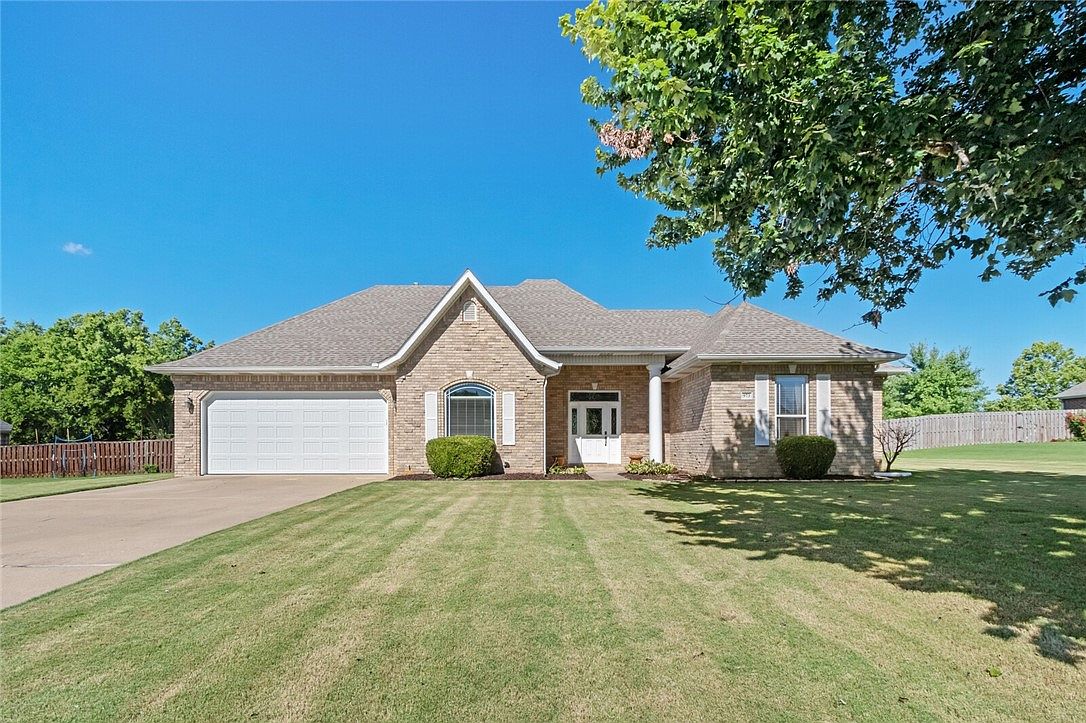 973 Aylesbury Ln, Cave Springs, AR 72718 Zillow