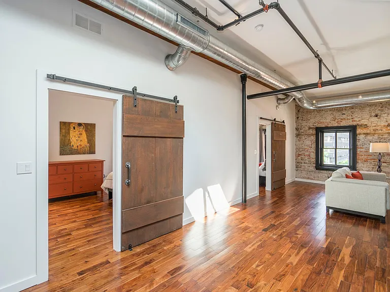 30 S 7th St #FURNISHED — Photo 31