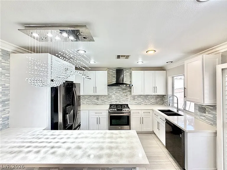 10087 Yellow Canary Ave — Photo 9