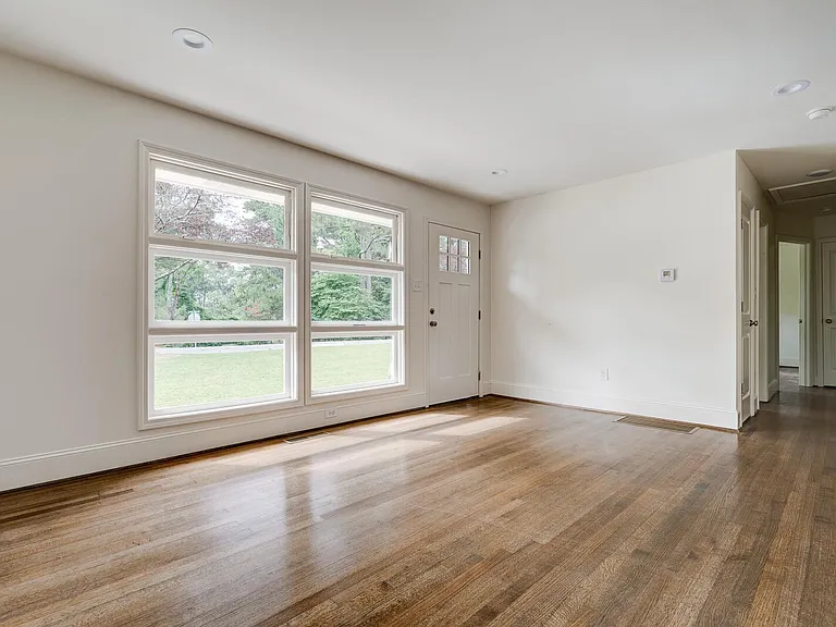 5196 Scenic View Dr — Photo 8