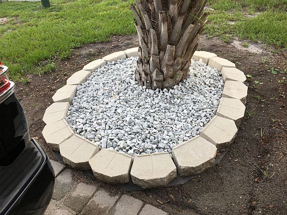 3rd image of 3998 Rolling Hill Dr