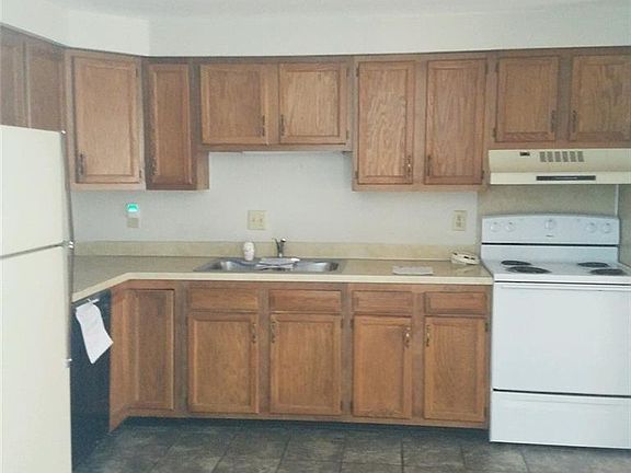 3rd image of 8417 Fathom Dr