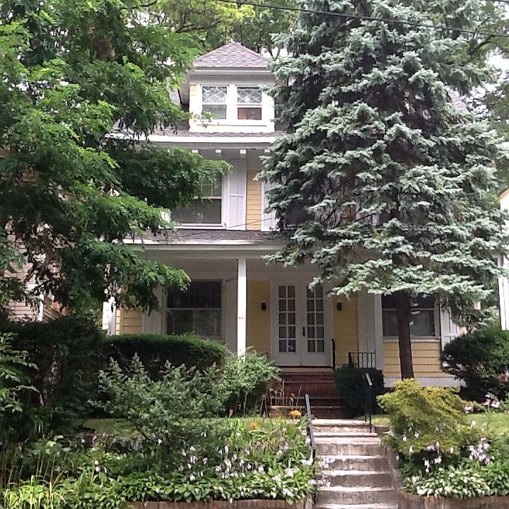 1st image of 239 Stirling Ave