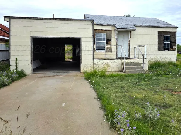 213 Clubhouse Dr, Borger, TX 79007