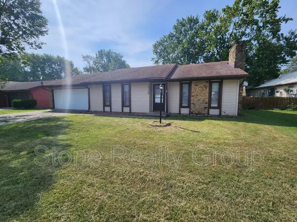 2329 E Glenview Dr, Terre Haute, IN 47802