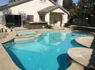 708 Darlingham Ct, Bakersfield, CA 93312