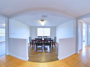 4640 NW 7th St, Miami, FL 33126