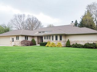 1028 Stafford Rd, Kalamazoo, MI 49006