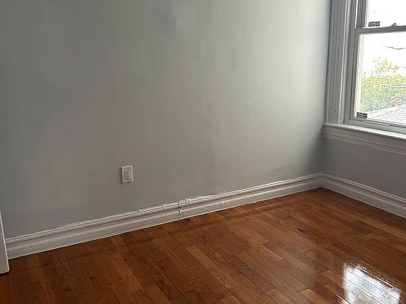 5th image of 66 Clendenny Ave #2-R