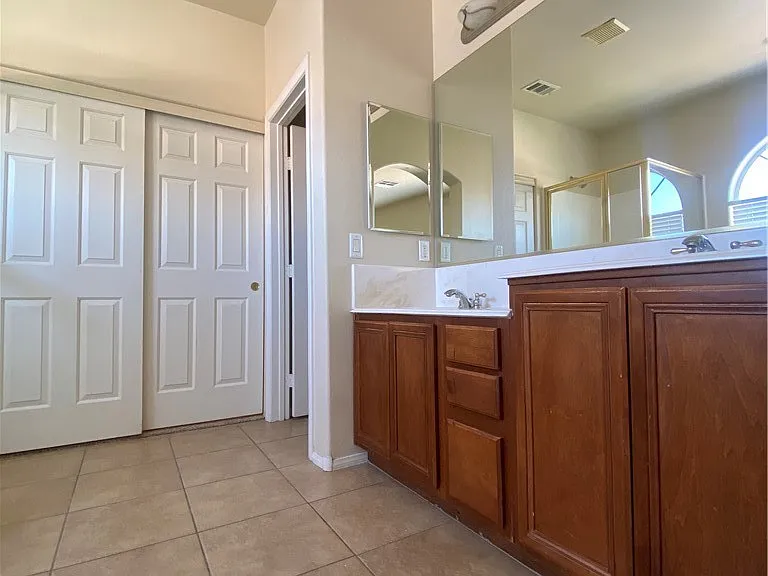5980 Fidenza Ave — Photo 36