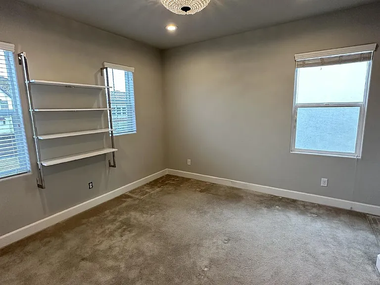 5049 Verona Dr — Photo 28